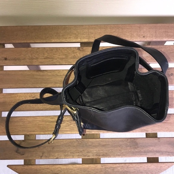 Authentic Vintage Coach Crossbody Black Bag Purse - Picture 3 of 5